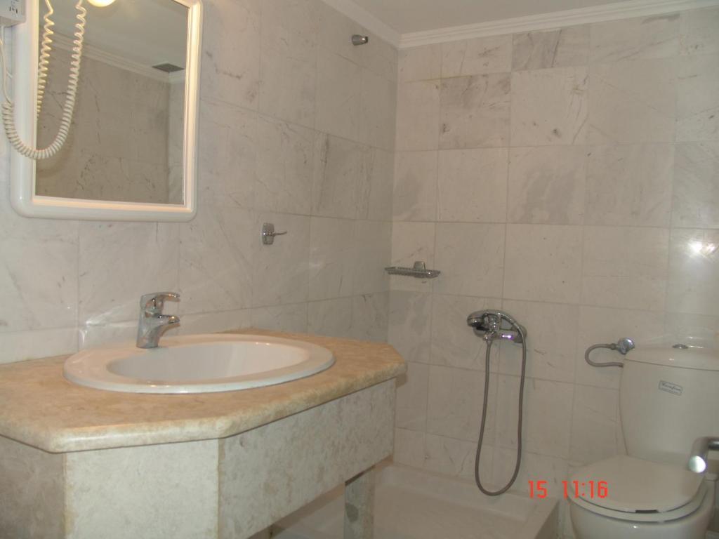 Nikos Apartments Afytos Esterno foto